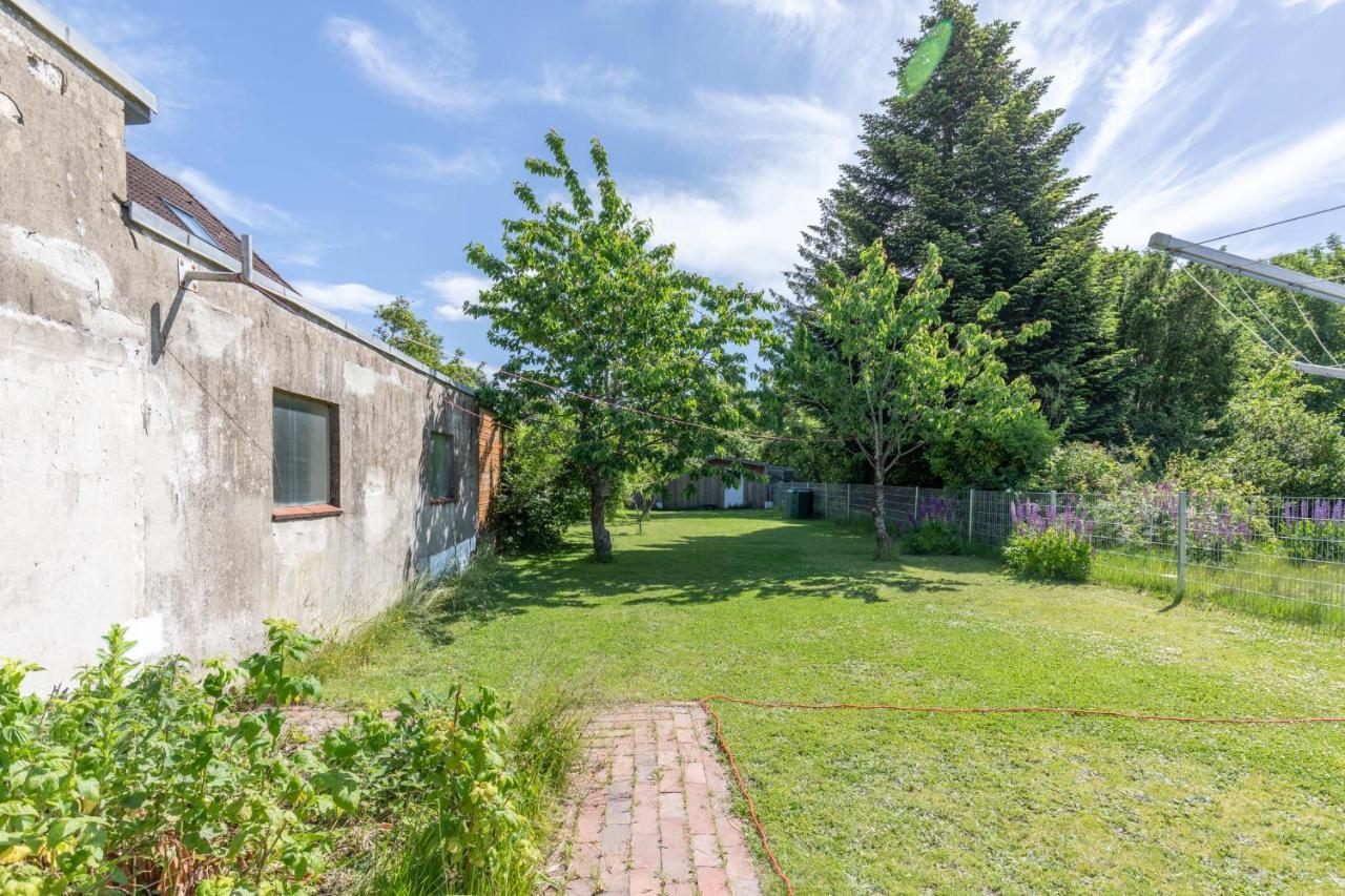 Bootshaus Villa Husum  Exteriör bild
