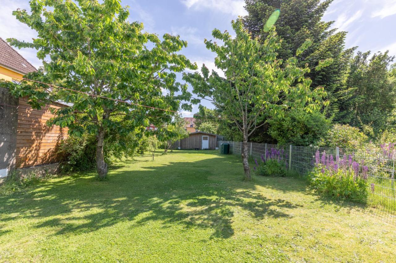 Bootshaus Villa Husum  Exteriör bild